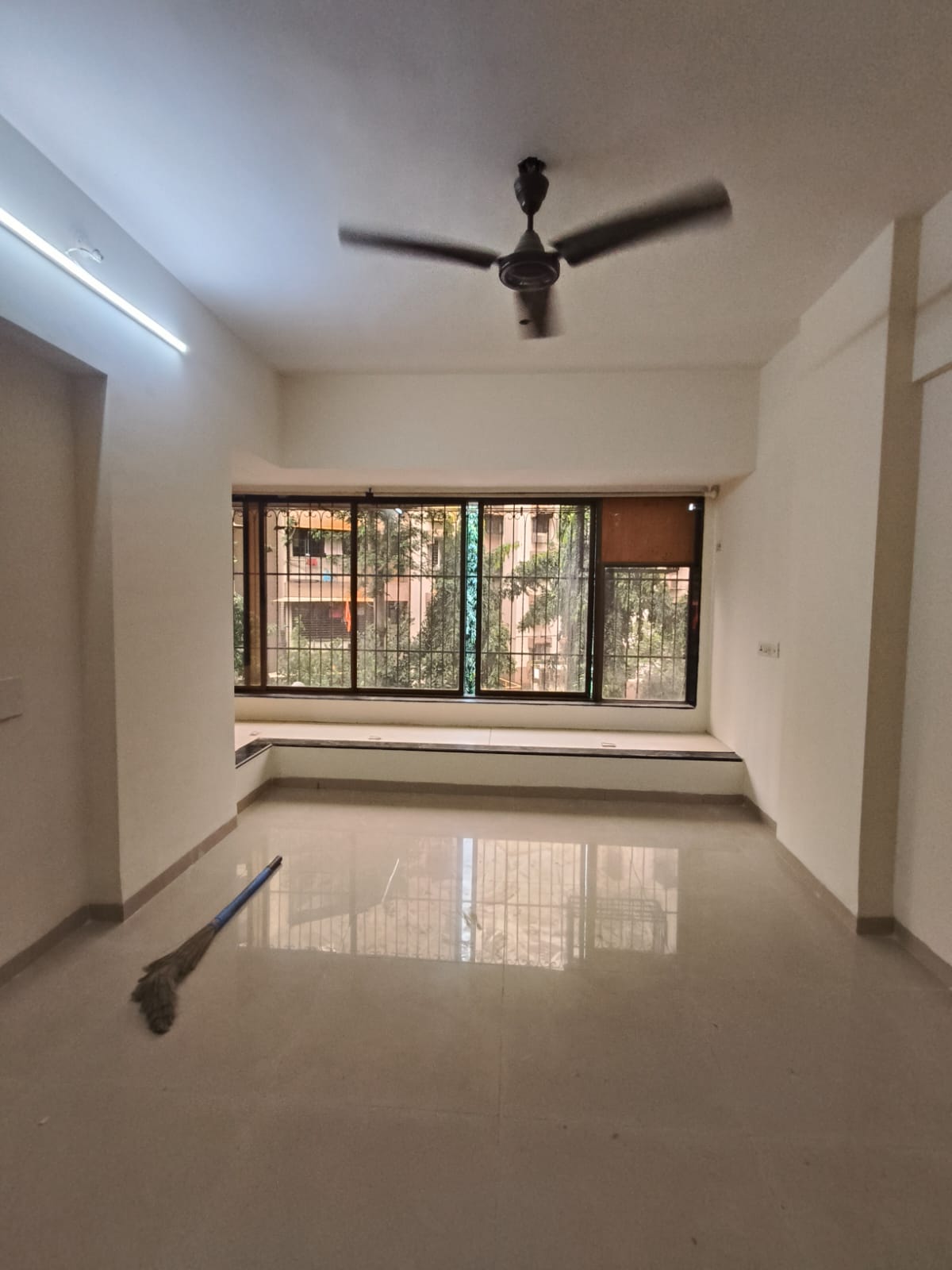 1 BHK 420 Sq.Ft. Apartment in Jyoti Complex