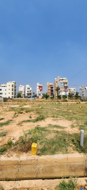 Plot For Sale in Erayaa Adhrushta Enclave 