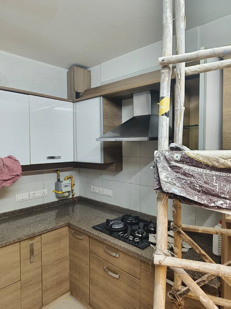 Kitchen, safdarjung enclave 4 Bedroom 300 Sq.Yd. Builder Floor In Safdarjung Enclave Delhi 9016563