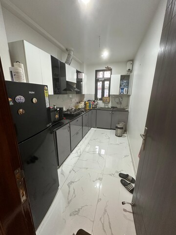 Kitchen in 3 BHK Builder Floor at Suncity Township Gurgaon, Sector 54 – for Rent