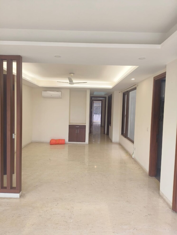 undefined, green park 4 Bedroom 311 Sq.Yd. Apartment In Green Park Delhi 9016598