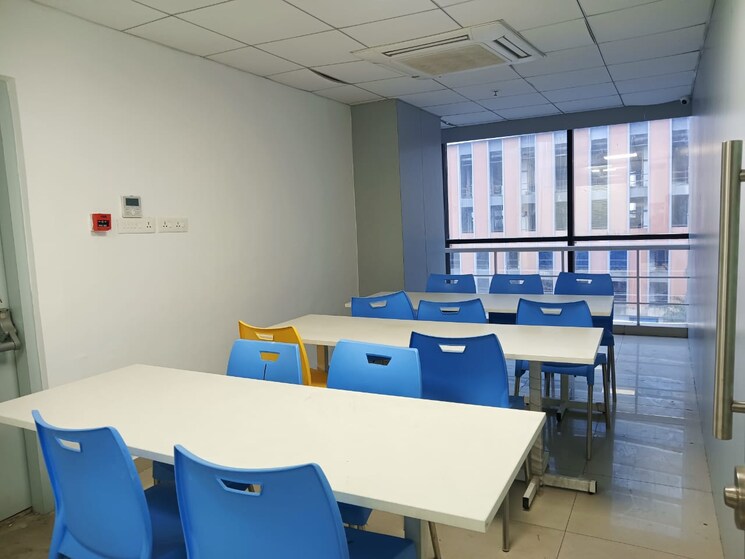 Team Area, technocity-it-park Commercial Office Space 4000 Sq.Ft. In Ghansoli Navi Mumbai 9016644