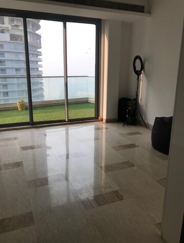 4 BHK Apartment For Rent in Supertech Supernova Nova Residences, Sector 94