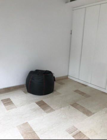 Bedroom in 4 BHK Apartment at Supertech Supernova Nova Residences, Sector 94 – for Rent