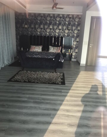 Living Room in 4 BHK Apartment at Supertech Supernova Nova Residences, Sector 94 – for Rent