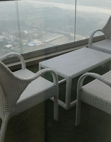 Team Area in 4 BHK Apartment at Supertech Supernova Nova Residences, Sector 94 – for Rent