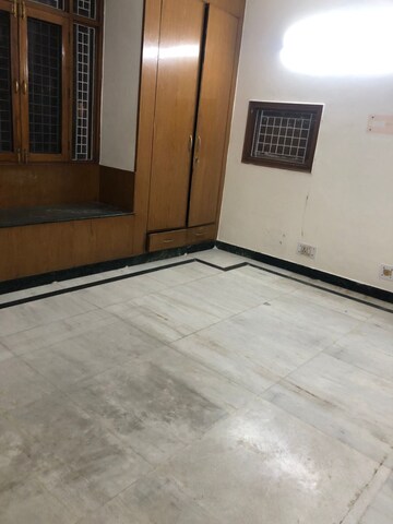 Room in 3 BHK Apartment at Sanskriti Apartments Gurgaon, Sector 43 – for Sale