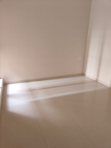 Room in 2 BHK Apartment at Godrej Hillside, Mahalunge – for Rent