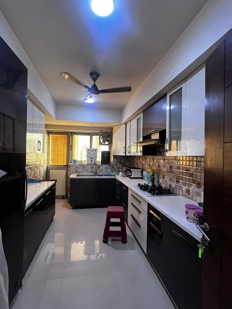 Kitchen, jaypee-green-wish-town-plots 4 Bedroom 3800 Sq.Ft. Apartment In Sector 128 Noida 9016724