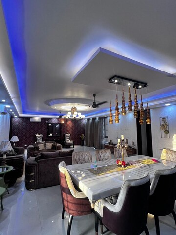 Team Area in 4 BHK Apartment at Jaypee Green Wish Town Plots, Sector 128 – for Rent