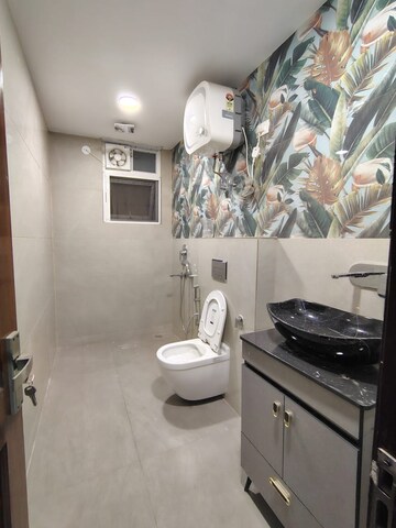 Team Area in 4 BHK Builder Floor at Malviya Nagar – for Rent