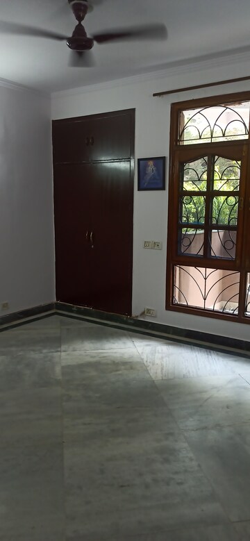 Furnished Amenities in 2 BHK Apartment at Sanskriti Apartments Gurgaon, Sector 43 – for Sale