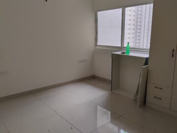 Room in 3 BHK Apartment at Avalon Park At The Prestige City, Sarjapur Road – for Rent