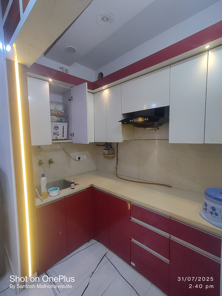Kitchen, dwarka mor 2 Bedroom 55 Sq.Yd. Builder Floor In Dwarka Mor Delhi 9016758
