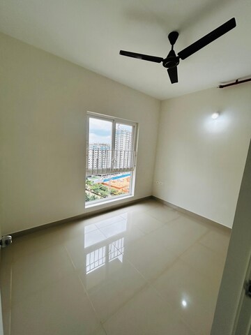 Room in 4 BHK Apartment at LGCL Beautiful World, Hennur – for Rent