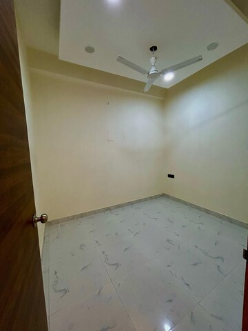 Room in 2 BHK Builder Floor at Saket – for Rent