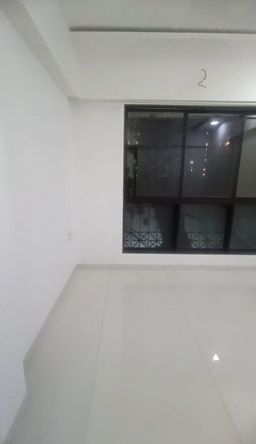 Bedroom in 2 BHK Apartment at Sindhi Society, Chembur – for Rent