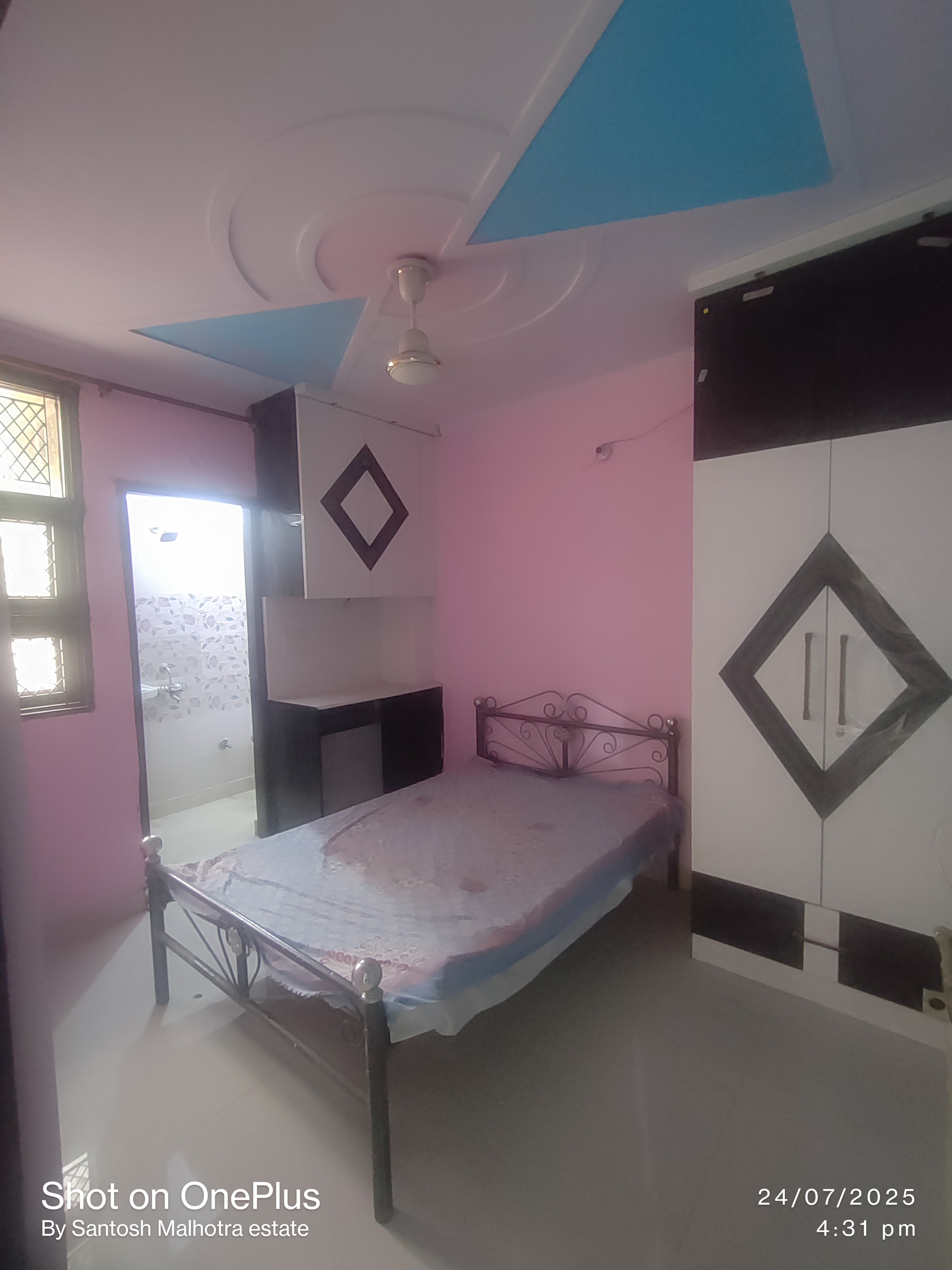 2 BHK Builder Floor For Rent in Dwarka Mor