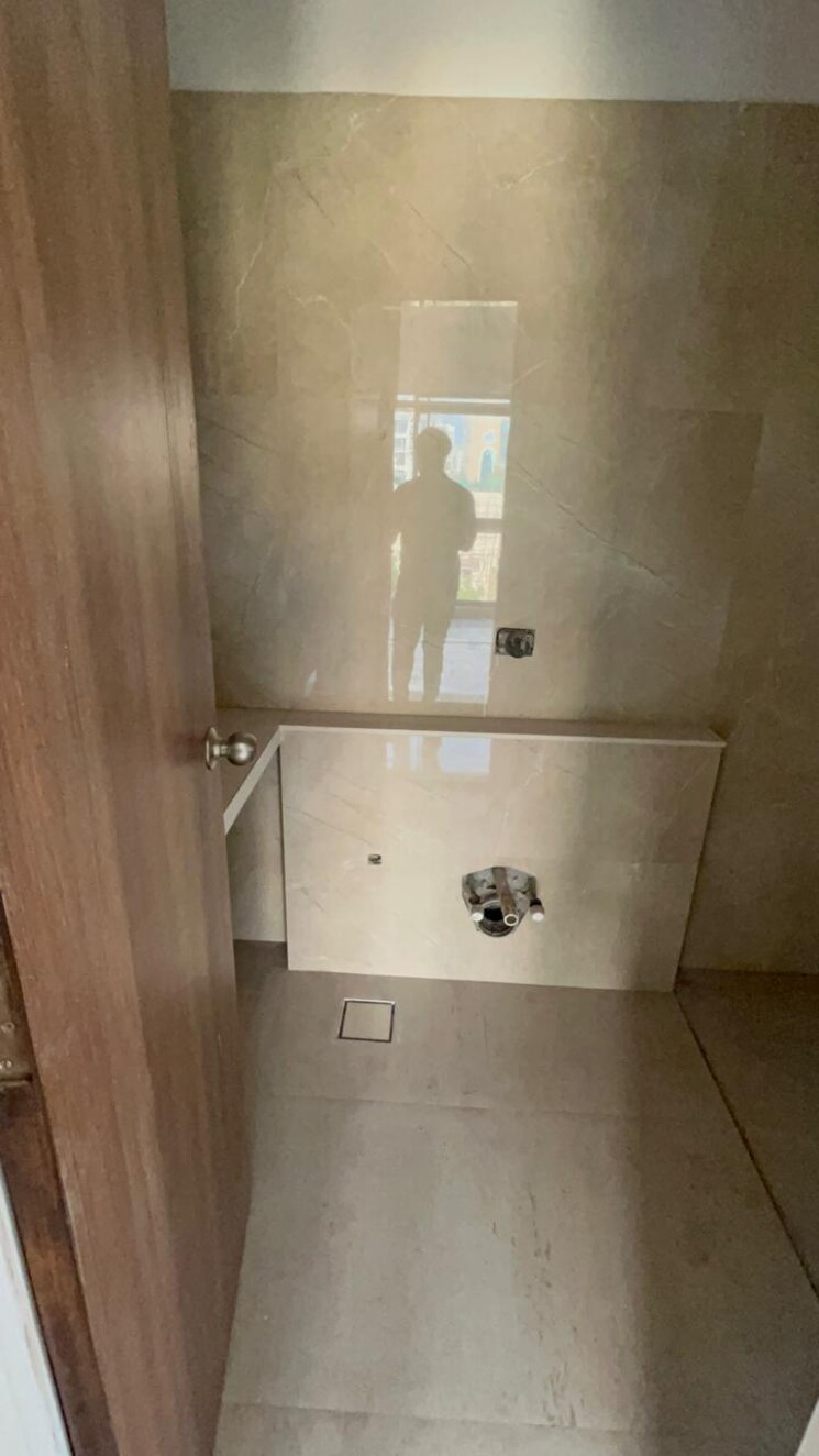 Bathroom, diamond-garden 3 Bedroom 1300 Sq.Ft. Apartment In Chembur Mumbai 9016785