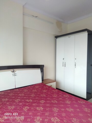 Room in 2 BHK Apartment at Amann Marina, Worli – for Rent