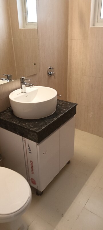 Team Area in 3 BHK Apartment at Ansal Highland Park, Sector 103 – for Rent