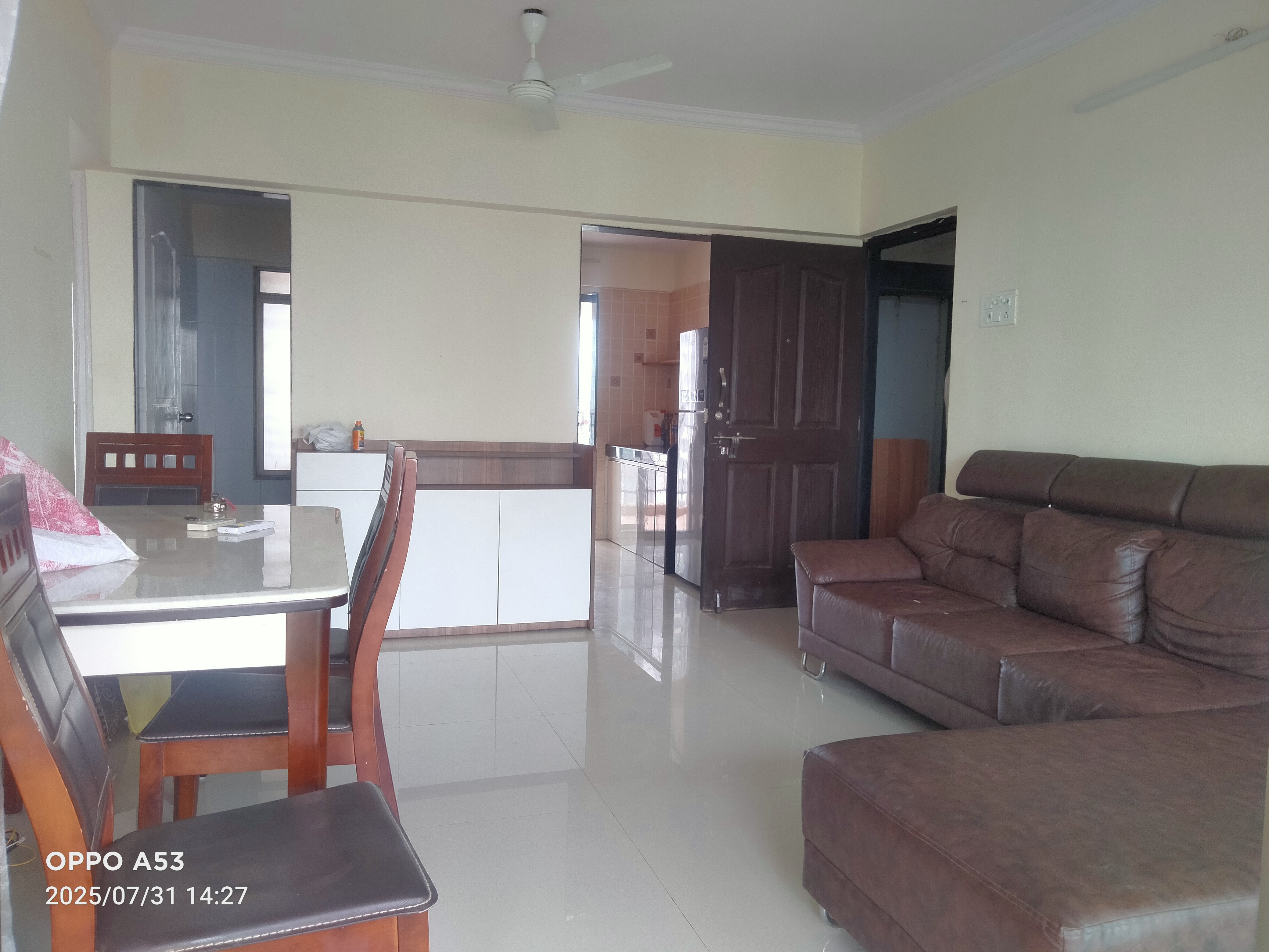 2 BHK + Servant Room 1000 Sq.Ft. Apartment in Amann Marina