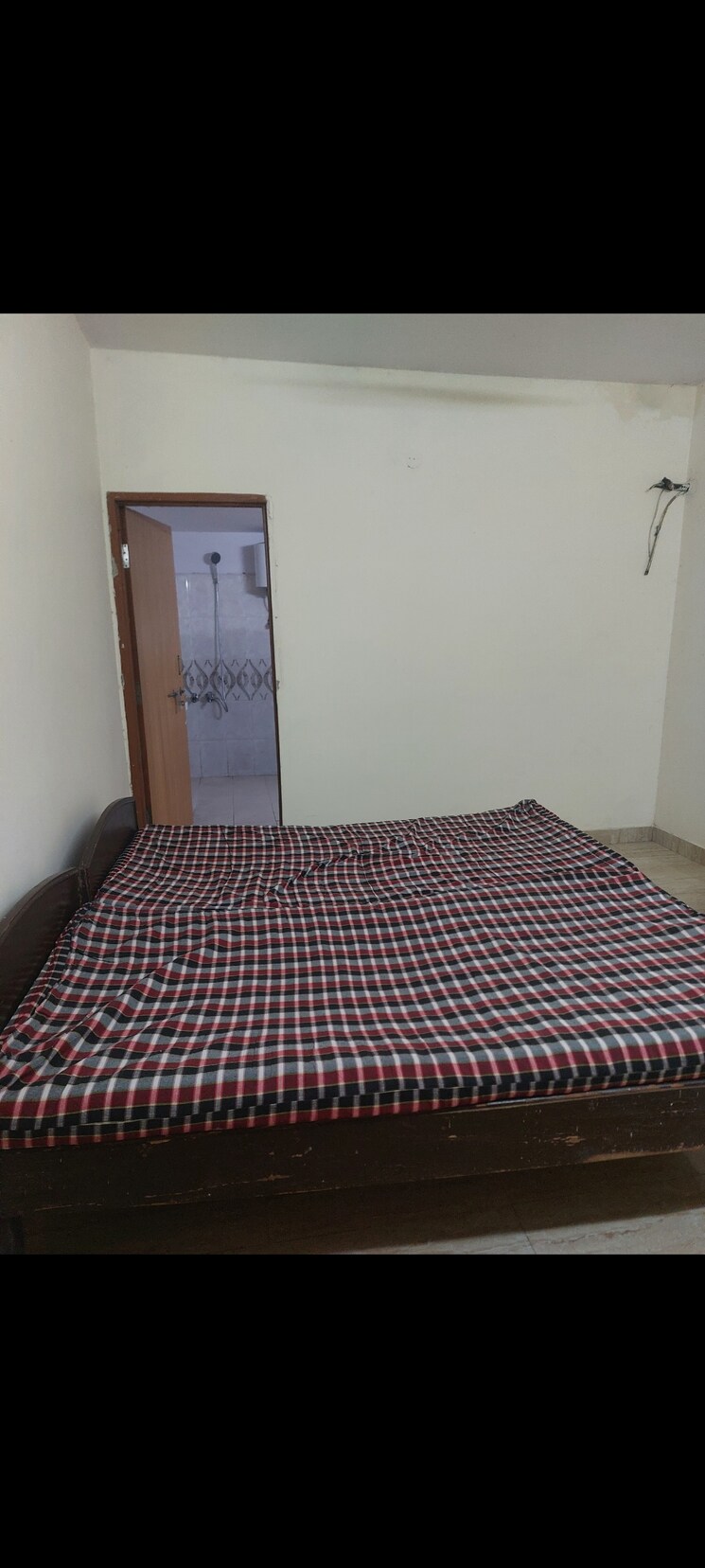 Bedroom, sarita-vihar-pocket-j-rwa 1 Bedroom 400 Sq.Ft. Apartment In Sarita Vihar Delhi 9016810