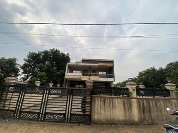 6 BHK Villa – Exterior View View at Pardi Kande - for Sale