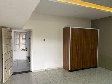 Room in 6 BHK Villa at Pardi Kande – for Sale