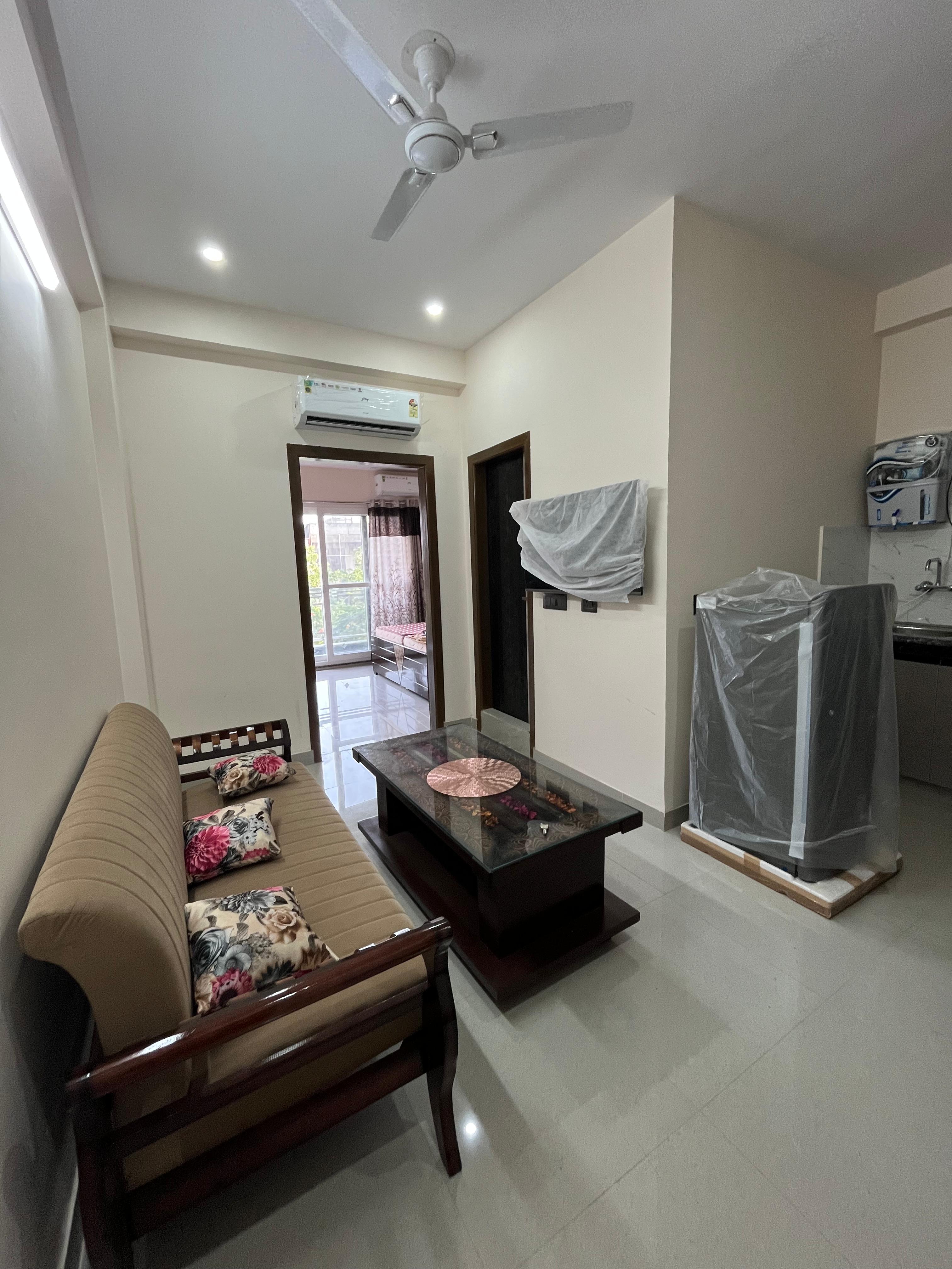 2 BHK Apartment For Rent in Kshitij Ramsons