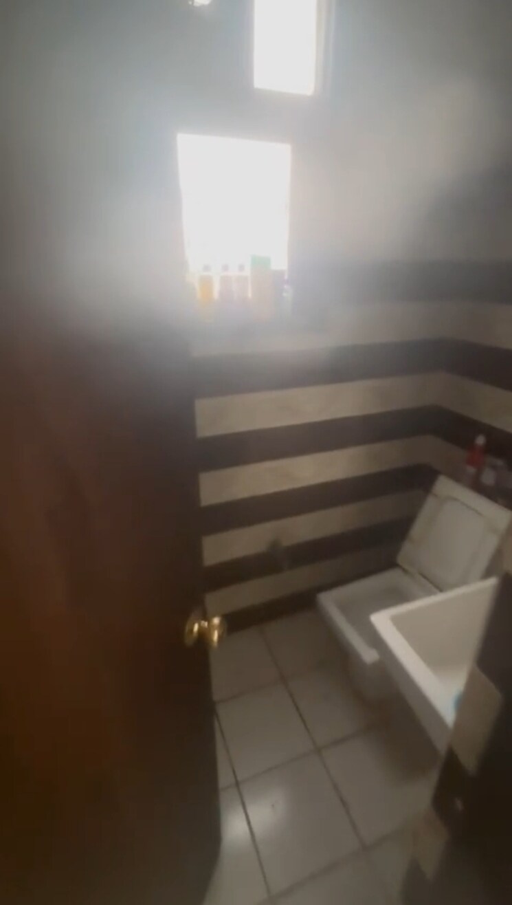 undefined, mehrauli 2.5 Bedroom 900 Sq.Ft. Builder Floor In Mehrauli Delhi 9016878