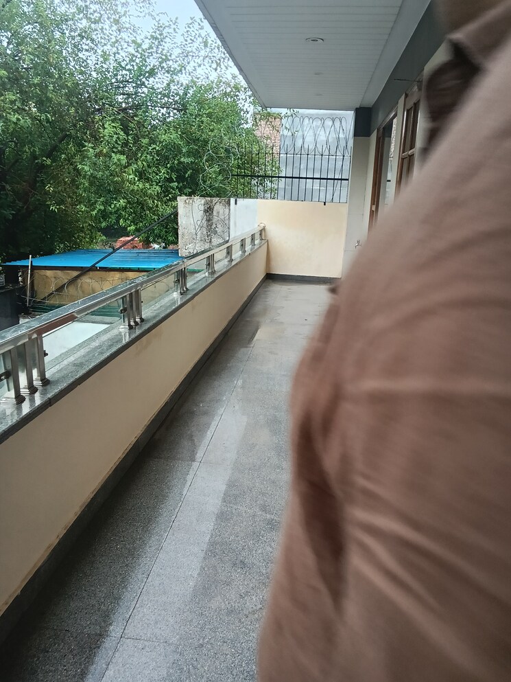 Balcony, greenwood-city 3 Bedroom 360 Sq.Ft. Builder Floor In Sector 40 Gurgaon 9016882