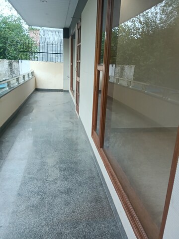 Balcony in 3 BHK Builder Floor at Greenwood City, Sector 40 – for Rent