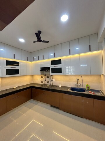 Kitchen in 4 BHK Apartment at Dhan Pothwar Apartment, Sector 12 Dwarka – for Rent
