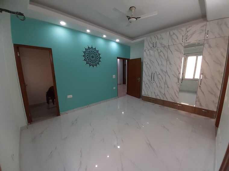 Room, satyam-defence-colony-phase-ii 3 Bedroom 2107 Sq.Ft. Apartment In Kudi Khera Greater Noida 9016885