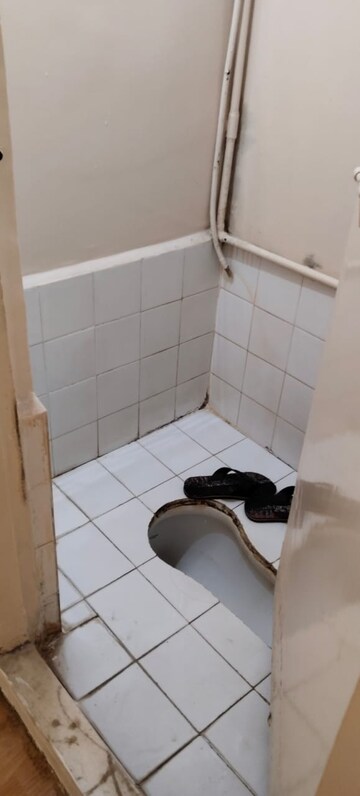 Bathroom in 1 BHK Apartment at Erandwane – for Rent
