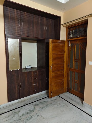 Kitchen in 3 BHK Builder Floor at Gomti Nagar – for Rent