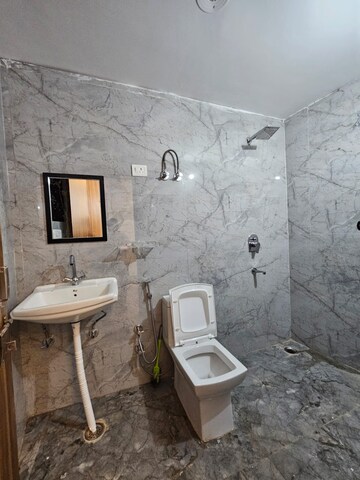 Bathroom in 1 BHK Builder Floor at Saket – for Rent