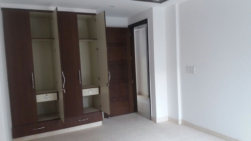 3 BHK + Servant Room Builder Floor For Rent in Builder Floor 