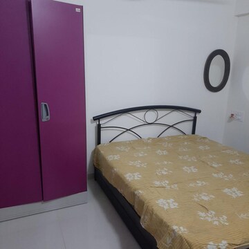 Room in 1 BHK Apartment at Rosa Classique, Kasarvadavali – for Rent