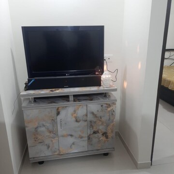  1 BHK Apartment at Rosa Classique, Kasarvadavali – for Rent