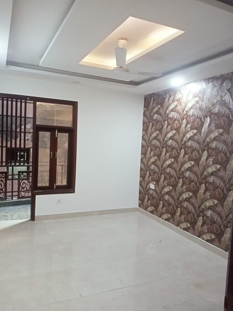 Room, chattarpur 3 Bedroom 125 Sq.Yd. Builder Floor In Chattarpur Delhi 9016969