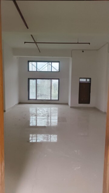 Room in 1 BHK Apartment at Laaman Industrial Park, Wagle Industrial Estate – for Rent