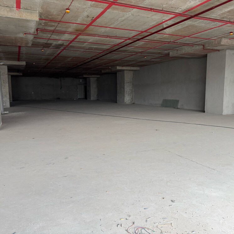  Parking, hi tech city Commercial Office Space 13000 Sq.Ft. In Hi Tech City Hyderabad 9016994