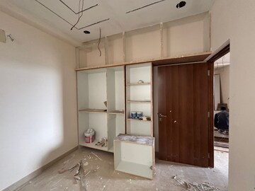 Room in 2.5 BHK Apartment at Aurobindo Kohinoor, Serilingampally – for Rent