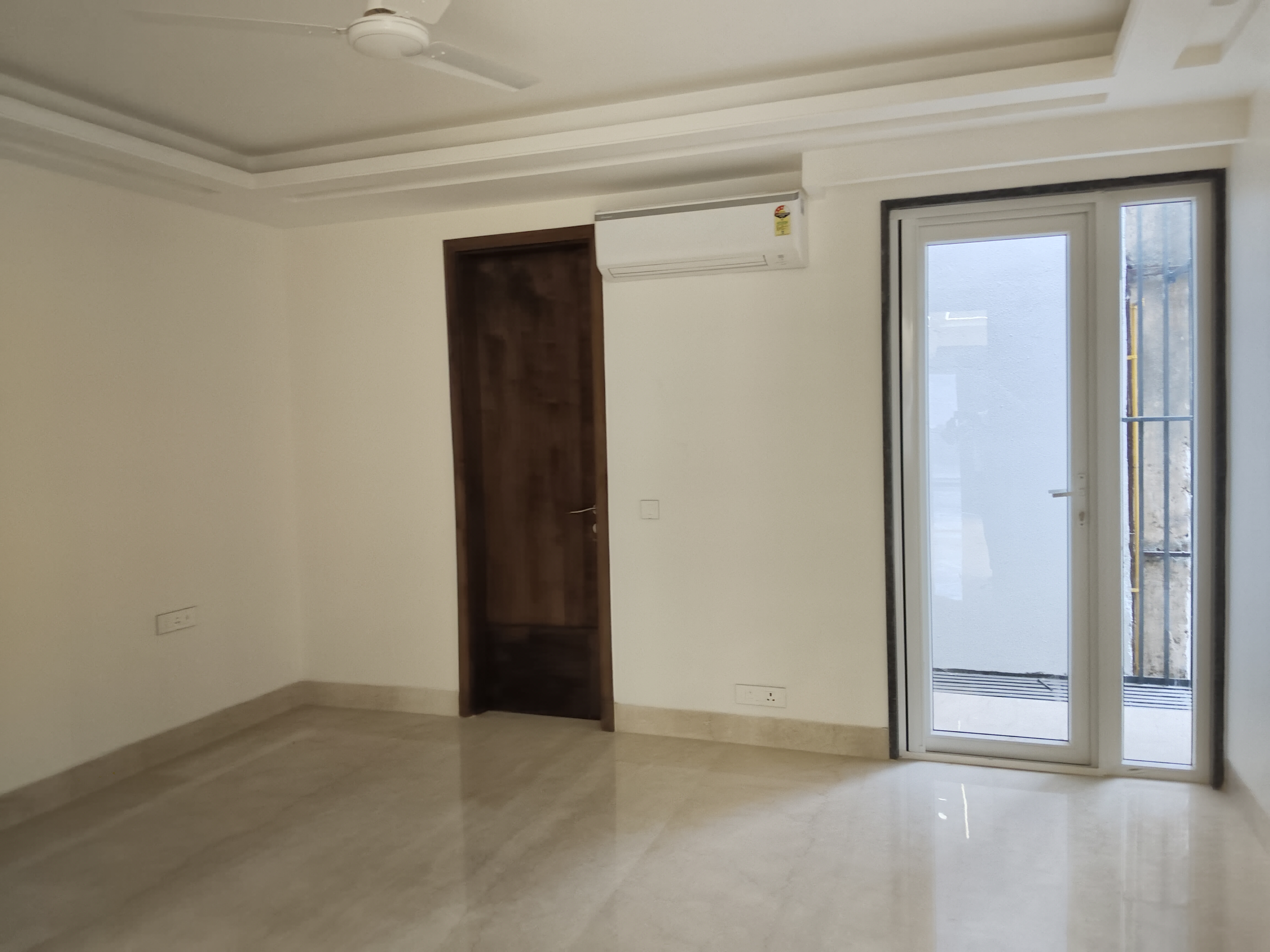 4 BHK + Servant Room Builder Floor For Rent in Jasola Vihar Pocket 2
