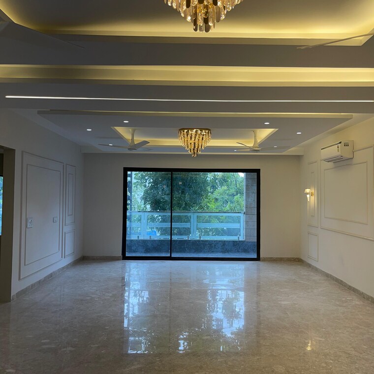 Room, dlf phase iv 6+ Bedroom 360 Sq.Yd. Independent House In Dlf Phase iv Gurgaon 9017163
