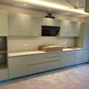 Kitchen in 6+ BHK Independent House at Dlf Phase iv – for Sale