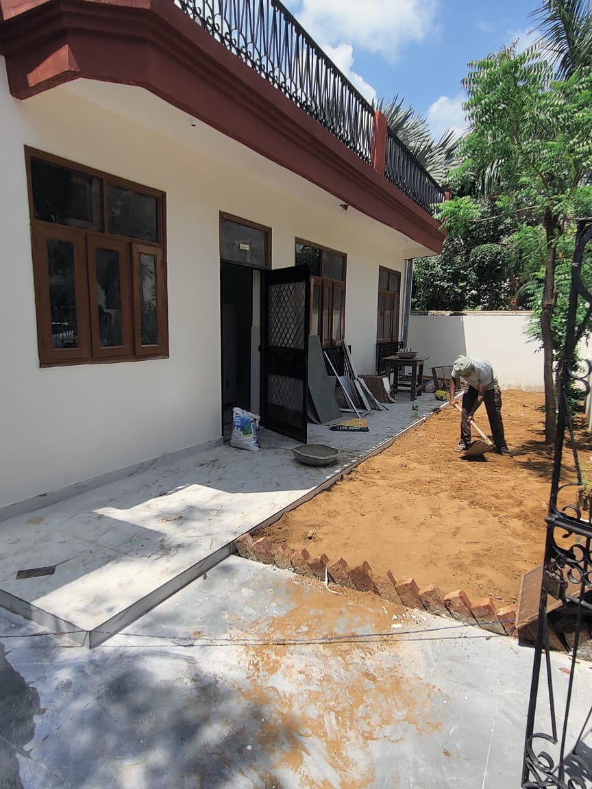 3.5 BHK + Servant Room Independent House For Rent in Gnida 