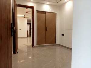 Room in 3 BHK Builder Floor at Mahavir Enclave 1 – for Sale